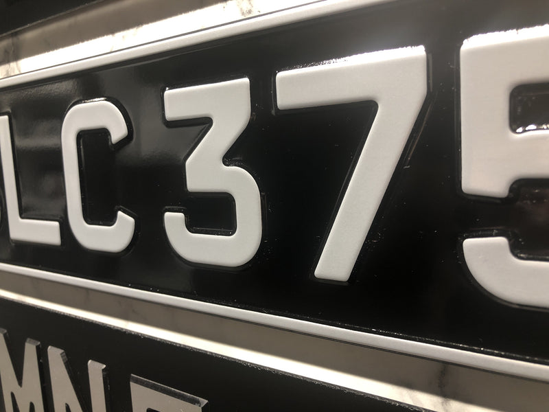 Luxe (Car Plate)